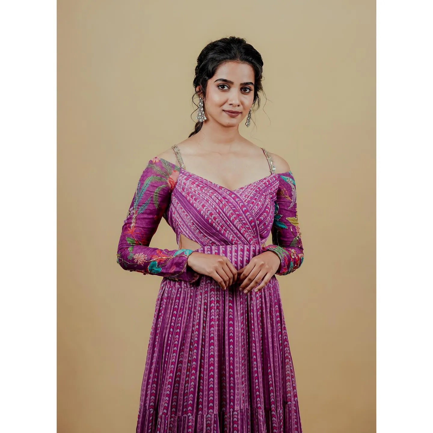Sri Gouri Priya - sri-gouri-priya-sexy-9.webp